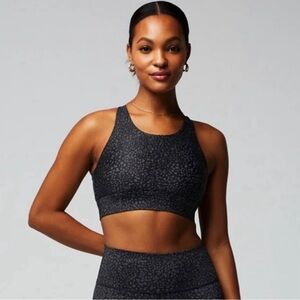 NEW Fabletics No-Bounce high impact sports bra Large